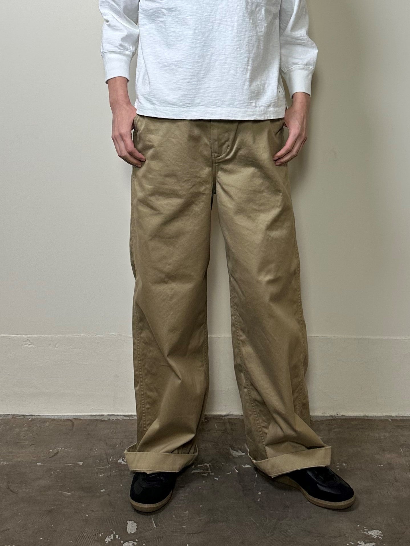 ルーズイージーチノトラウザー / Loose easy chino trousers