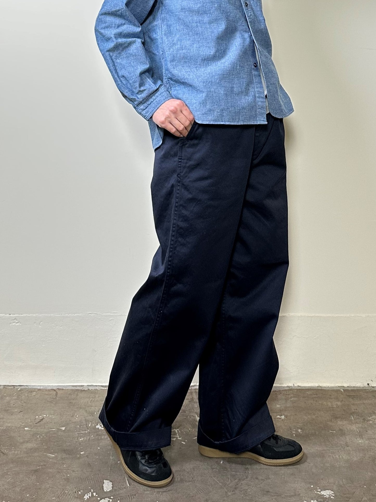 ルーズイージーチノトラウザー / Loose easy chino trousers